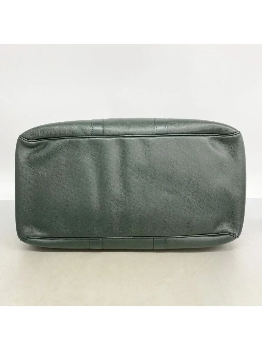 Louis Vuitton Boston Bag Taiga Kendall PM Epi